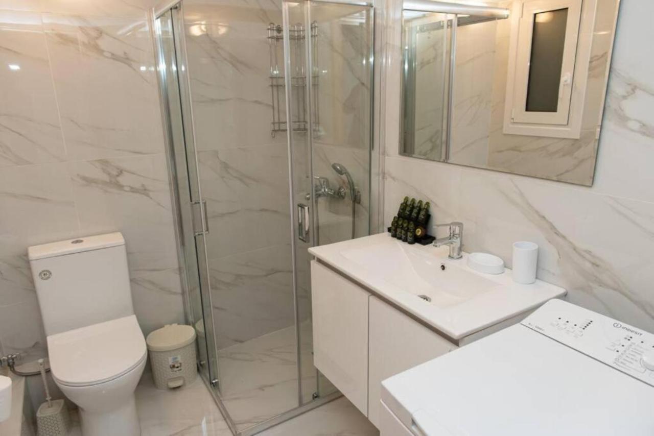 Renovated Spacious Flat 7Min To Subway Station- Athén Kültér fotó